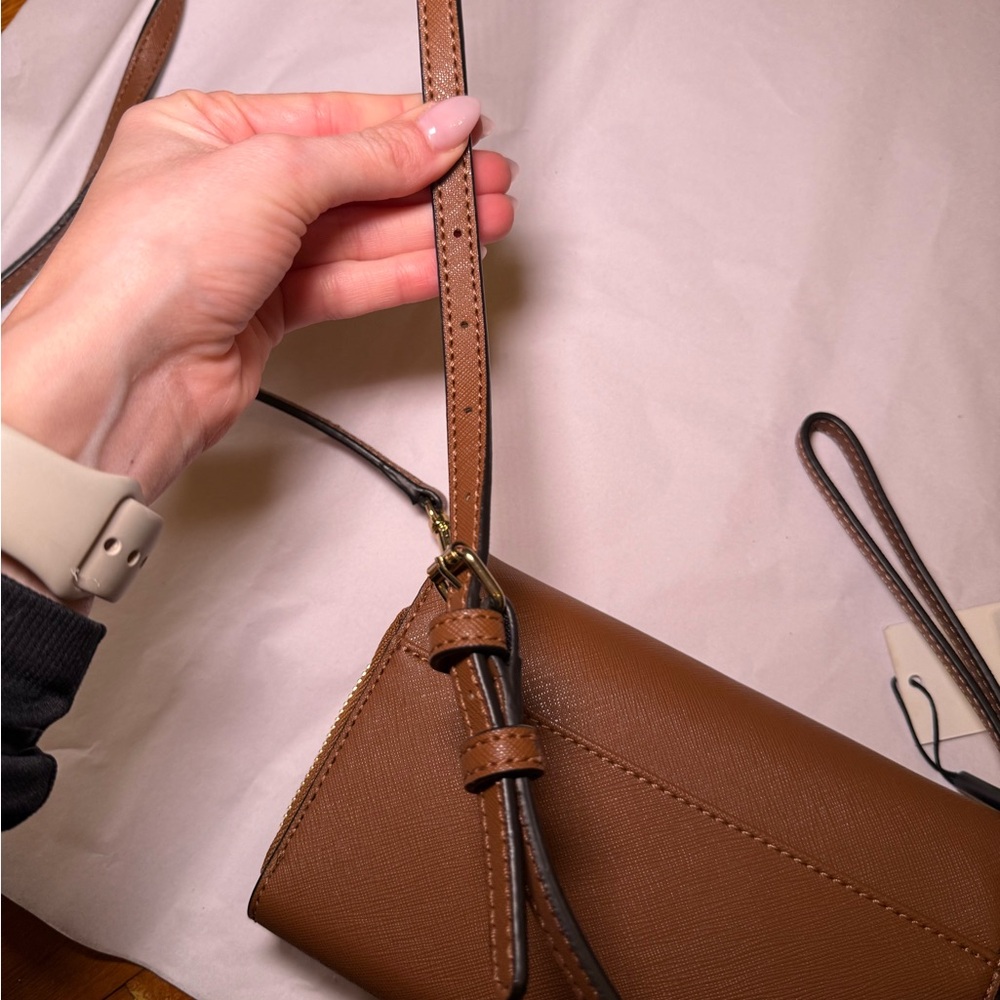 Calvin Klein Crossbody Bag - Picture 7 of 8